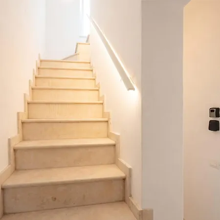 Chiantera Aparthotel 3*